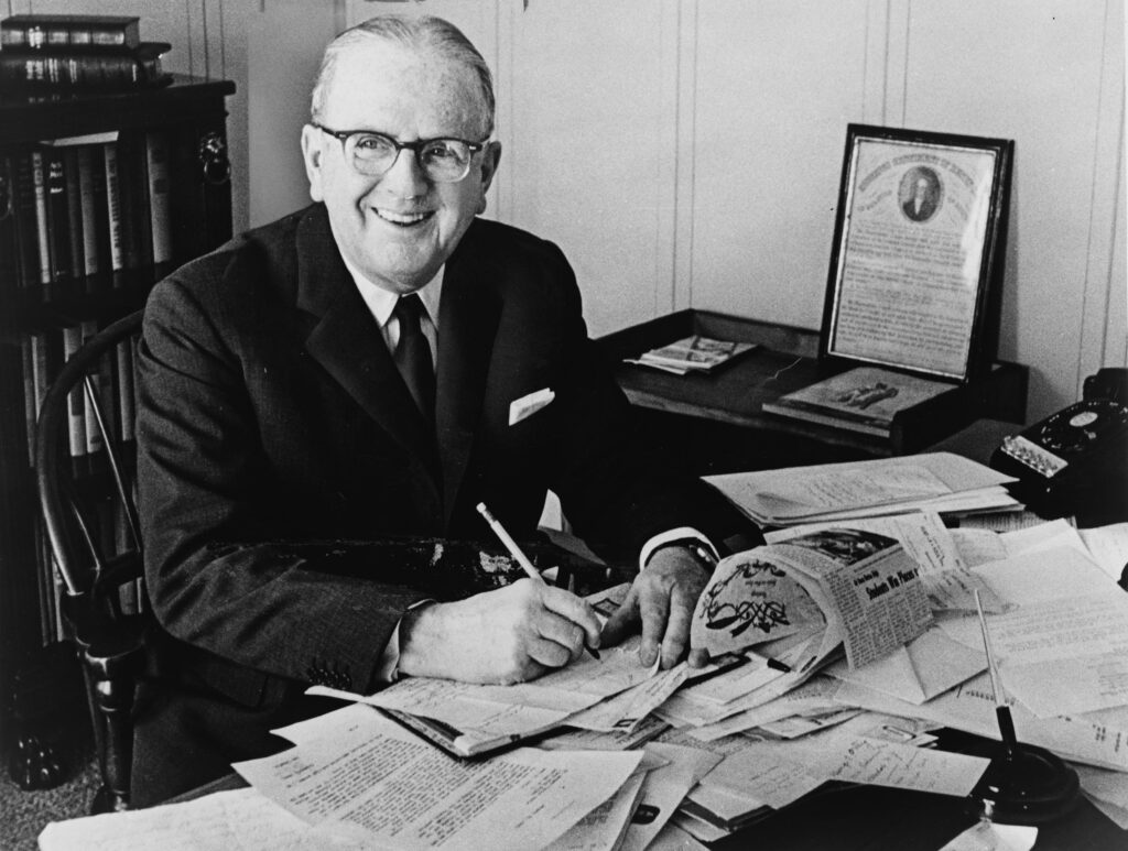 Norman_Vincent_Peale_NYWTS نورمان فينسنت بيل